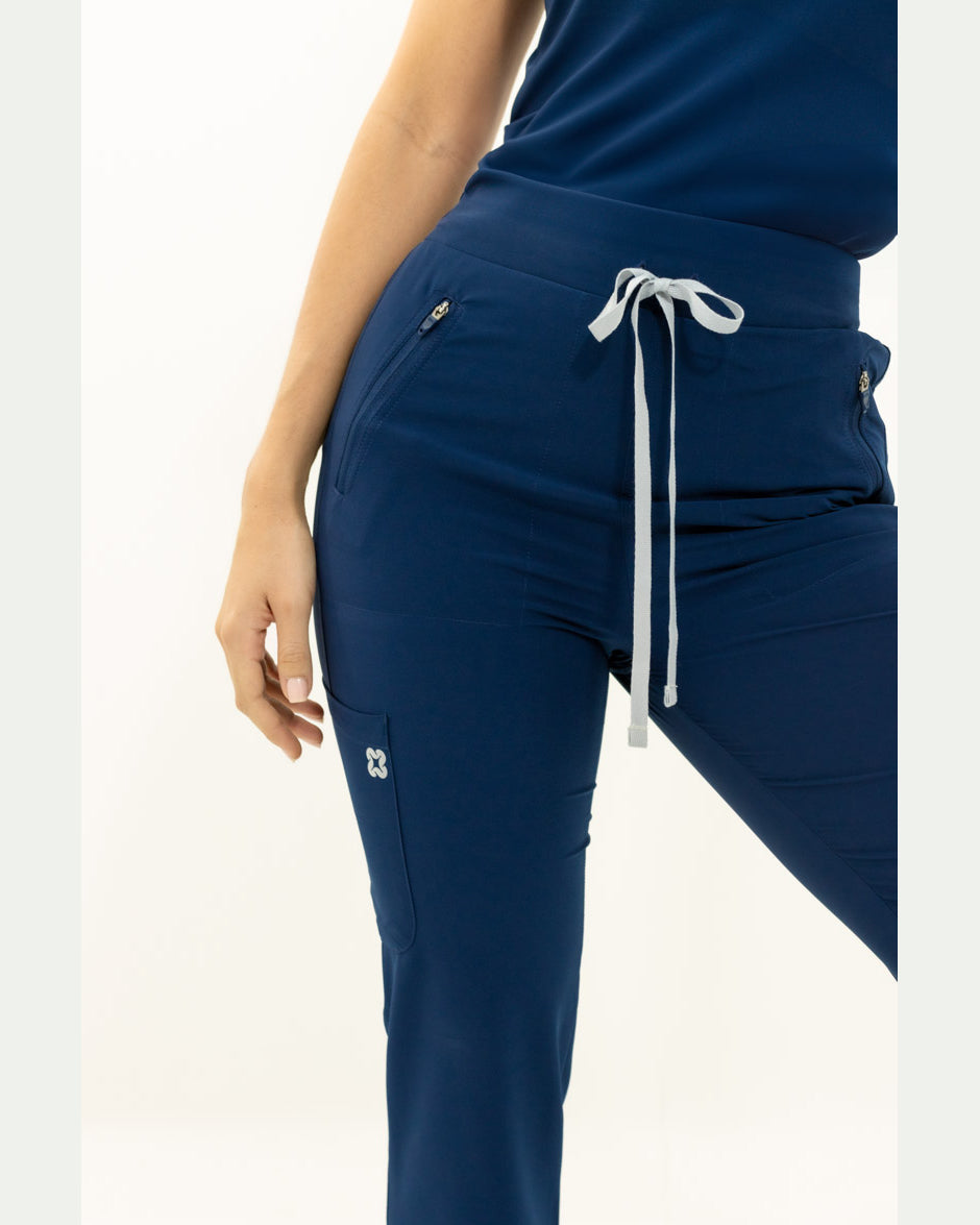 Worktastic-pantalon-medico-uniformes-colombia-antifluido-new-agua-azulnavy-para-mujer-2