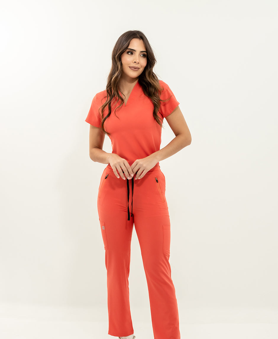 Worktastic-pantalon-medico-uniformes-colombia-antifluido-new-agua-coral-para-mujer-4