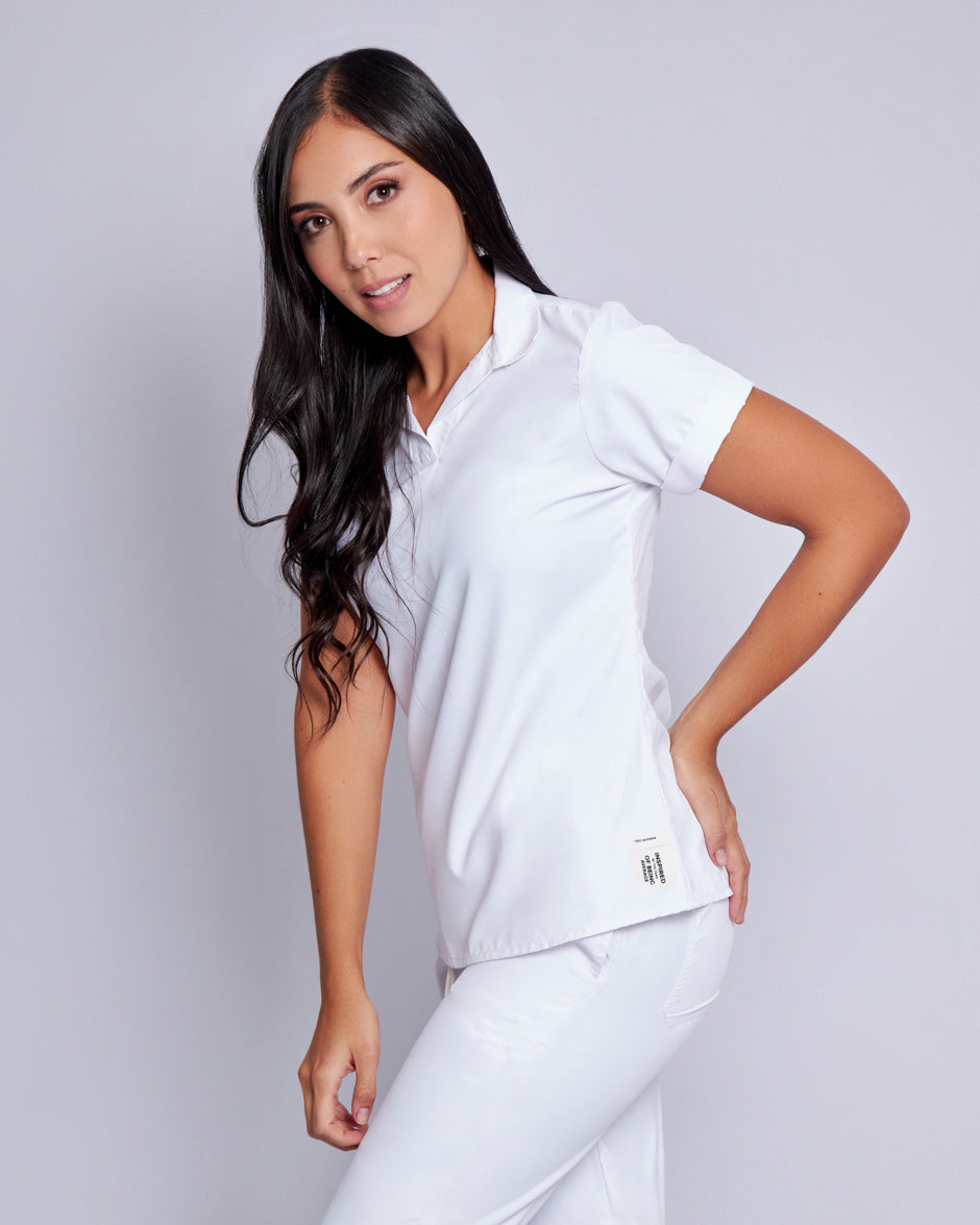 blusa medica antifluidos tauro blanco para mujer