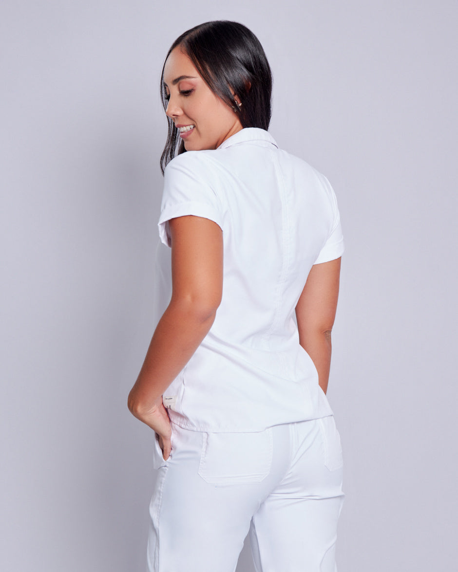 blusa medica uniforme antifluidos tauro blanco comodo