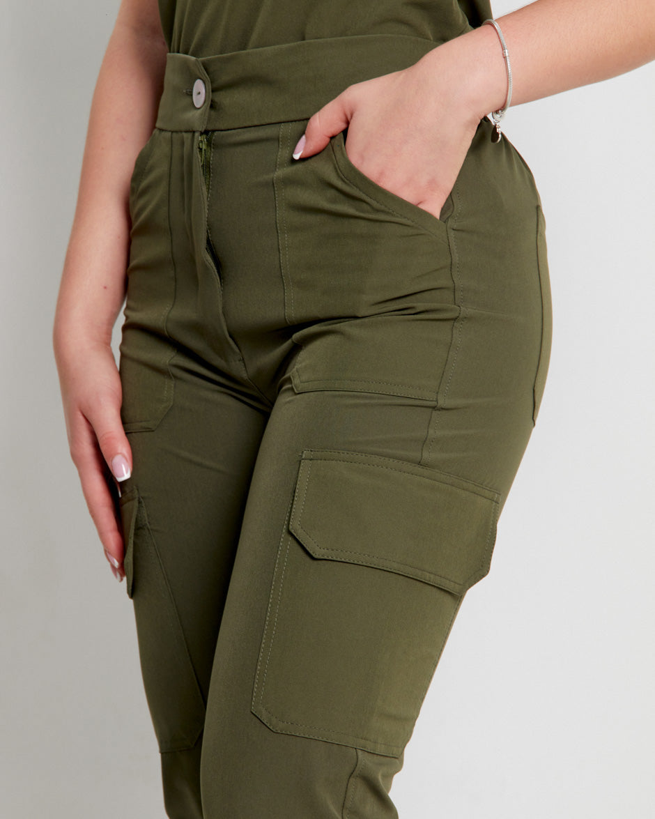 Pantalón Médico Uniforme Antifluidos Polux Verde Militar Cómodo